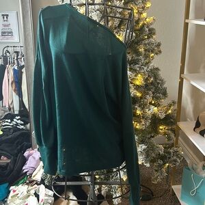 Green cold shoulder drop shoulder NWT Sweaty Rock sweater Size Med